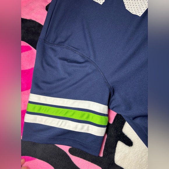 Seattle Seahawks Russell Wilson Jersey - Picture 8 of 13